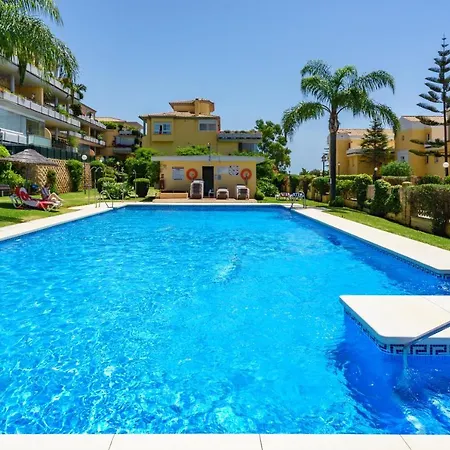 Magnificent On First Line Golf Cabopino M5 Apartamento *